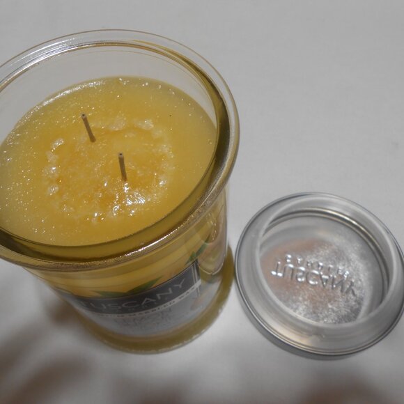 PREMIUM TUSCANY MARBLED LEMON SUGAR COOKIE CANDLE w/ ESSENTAIL OILS 18 OZS. 🎁🔥 - Picture 3 of 9